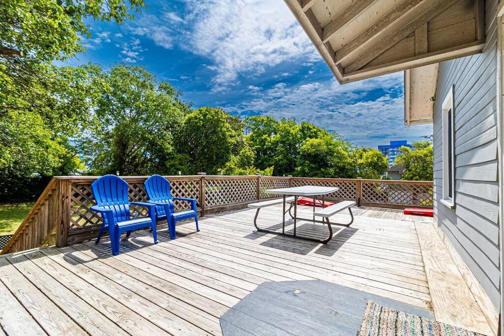 Gorgeous Centrally Located Ocean View 2 King, Huge Private Yard & Deck, Firepit, Bbq, & Game Tables Myrtle Beach Ngoại thất bức ảnh
